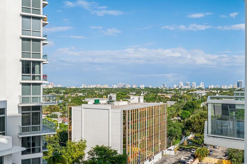 Photo of 111 8th Ave #1005 listing for Sale