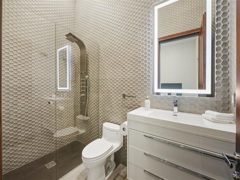 Photo of 2213 37th Dr # listing for Sale