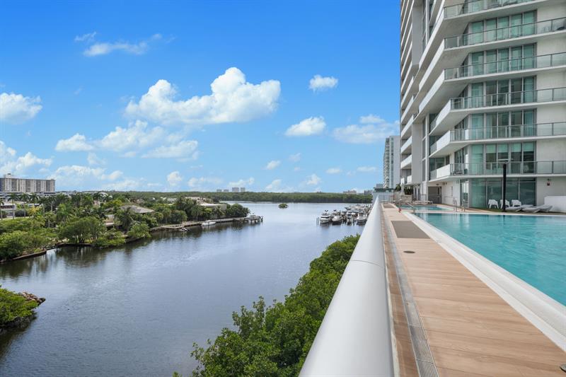 Photo of 300 Sunny Isles Blvd #4-2201 listing for Sale
