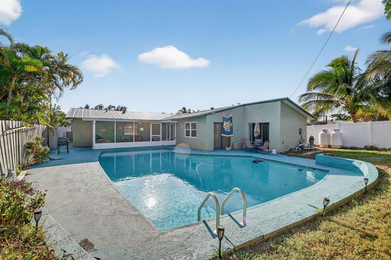 Photo of #F10541081 listing for Sale